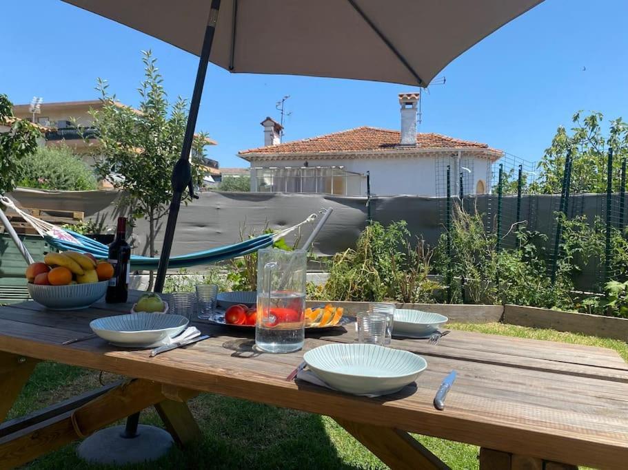 Rez De Avec Jardin A 6 Min Des Plages *